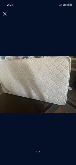 Mattress/ Bed Frame