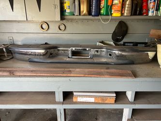 Rear bumper Chevy Silverado 2005
