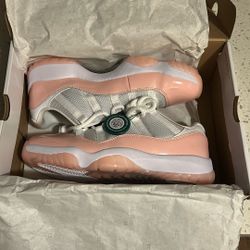 Women’s Air Jordan 11 Retro Low