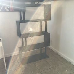 LG Flat Screen TV w/ Black Shelf Stand – Works Great