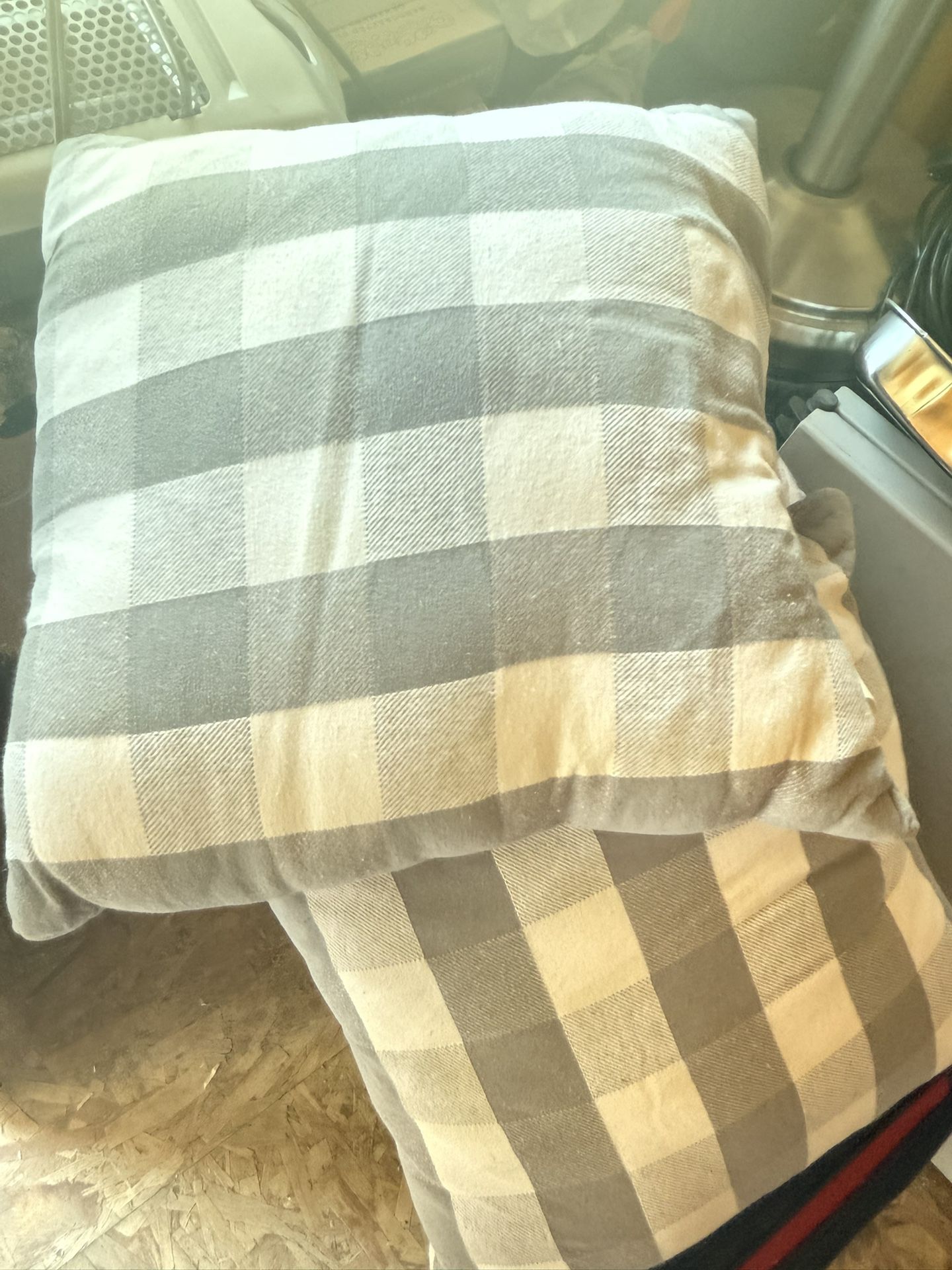 Throw Pillow Decor (grey And White)