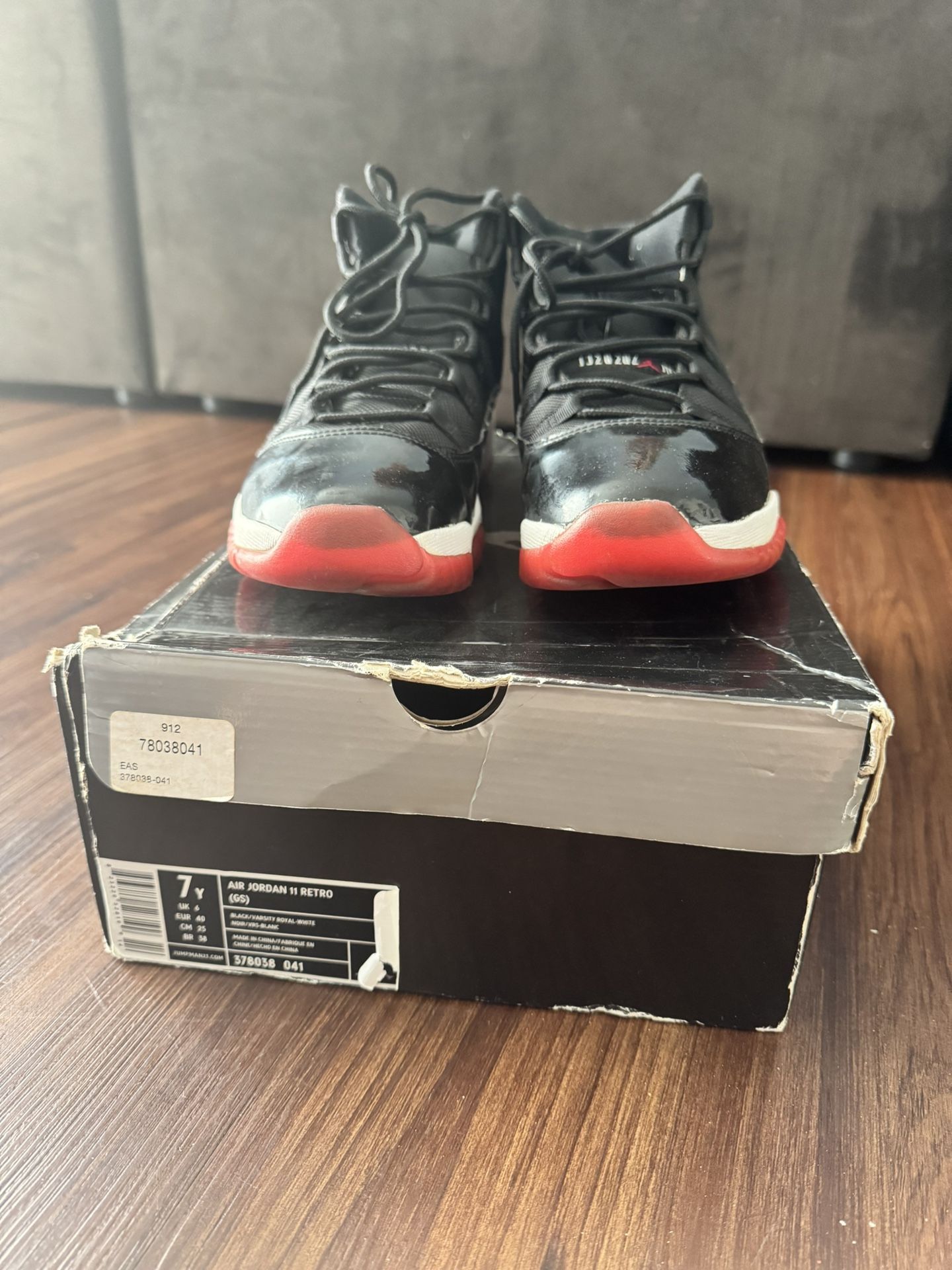 Jordan 11 Retro Bred