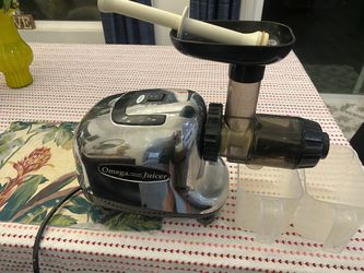 Omega Juicer 8005 Works Perfect