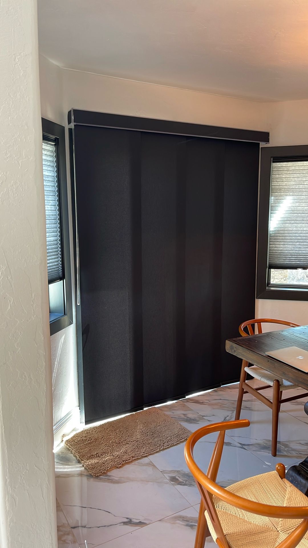 Patio door black out blinds four panel pulls Right to left!!