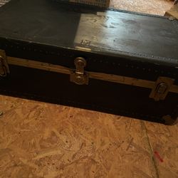 Large Trunk/ Coffee Table