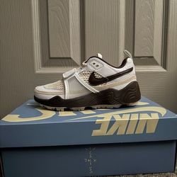 Travis Scott Nike Zoom Field Jaxx
