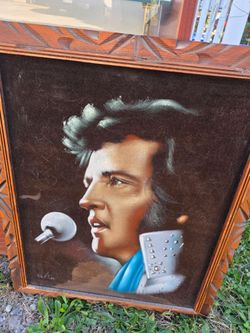ELVIS PRESLEY COLLECTIBLES