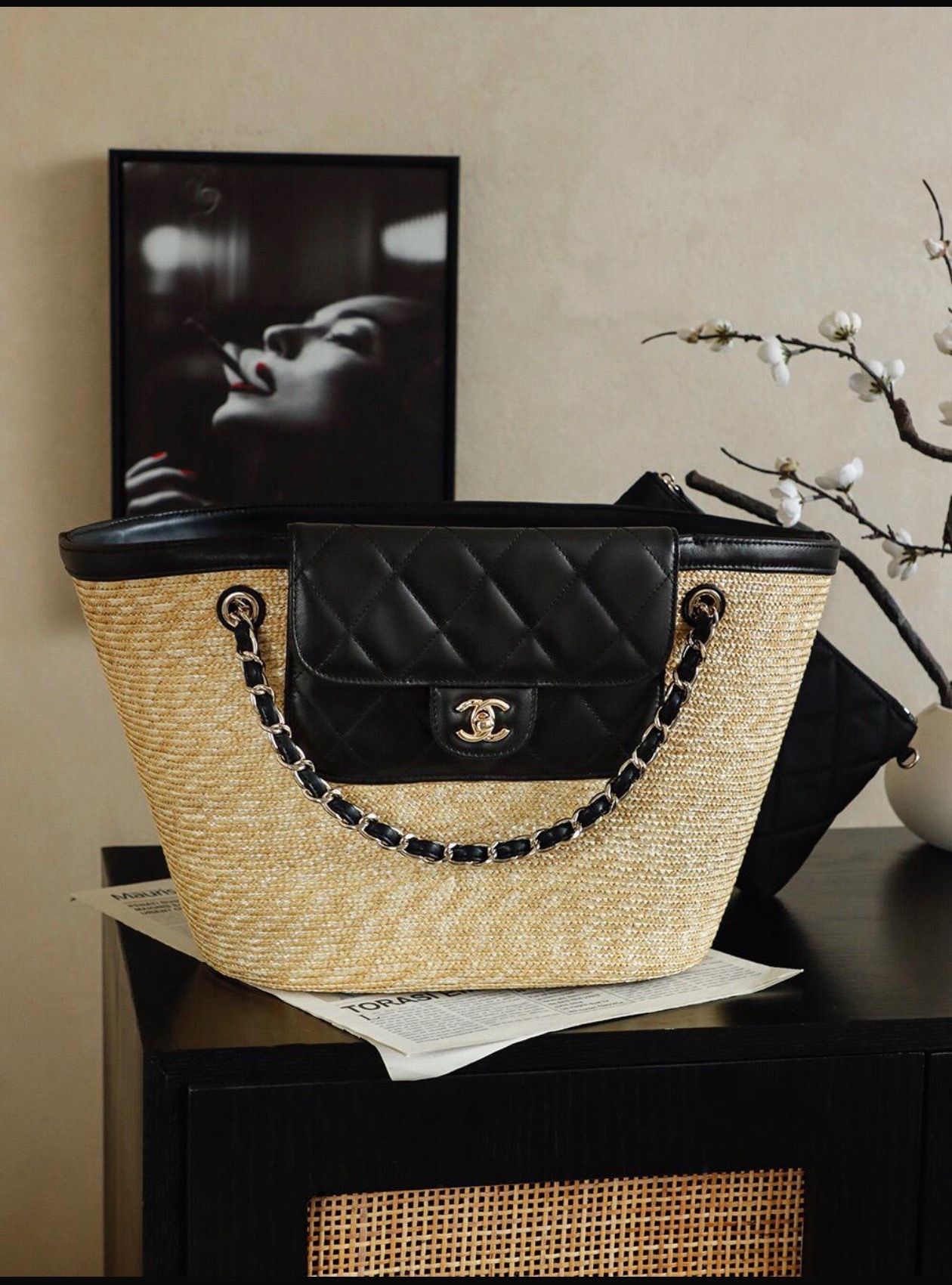 Chanel tote bag, shopping bag, beach bag.