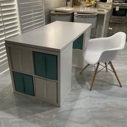 MOVING SALE TABLE AND CHAIR SET- LIKE NEW CONDITION 