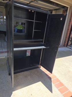 Desk (Cabinet)