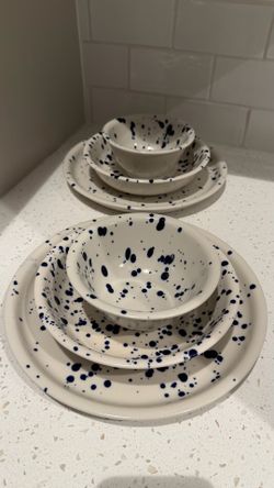 IKEA Plates (Two sets)
