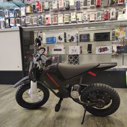 Kids electric power bike brand new - on special cash deal $149