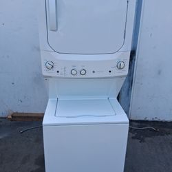 Newer Model Of GE Laundry Center Washer Large Capacity And Gas Dryer Fully Functional In Great Shape 