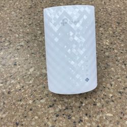 TP-LINK RE220 Easy to setup WiFi Range Extender  