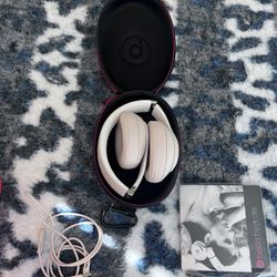 Beats headphones Studio3