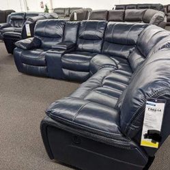 New Power Recliner Sectional Couch ! Free Delivery 🚚 ! Financing Available 