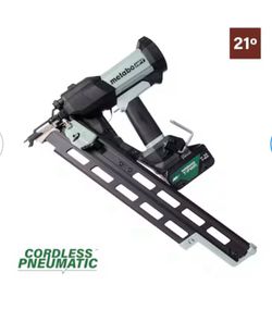 Metabo HPT 3-1/2-in 21 -Degree Cordless Pneumatic Roundhead Framing Nailer (Battery Included and Charger Included)