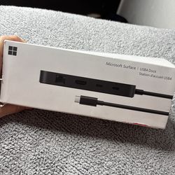 USB4 Dock