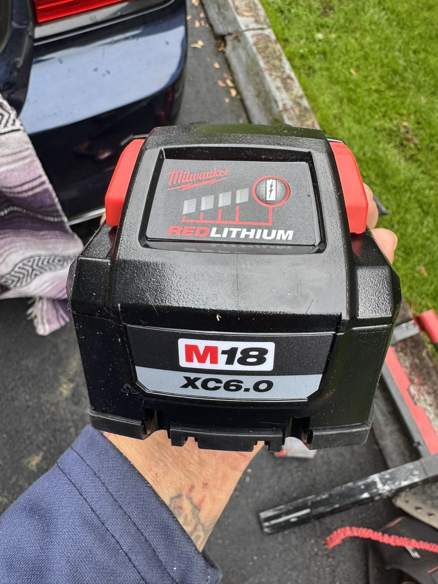 Xc.6 M-18 Batteries +charger