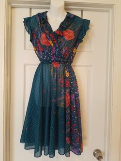 Women's Dress Size Small