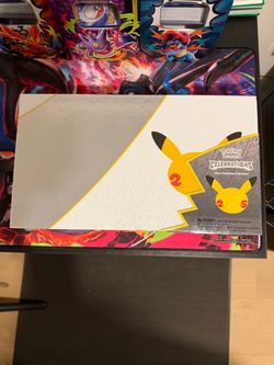 Pokémon Celebrations Ultra-Premium Collection Box