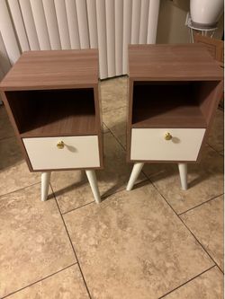 Nightstand pair