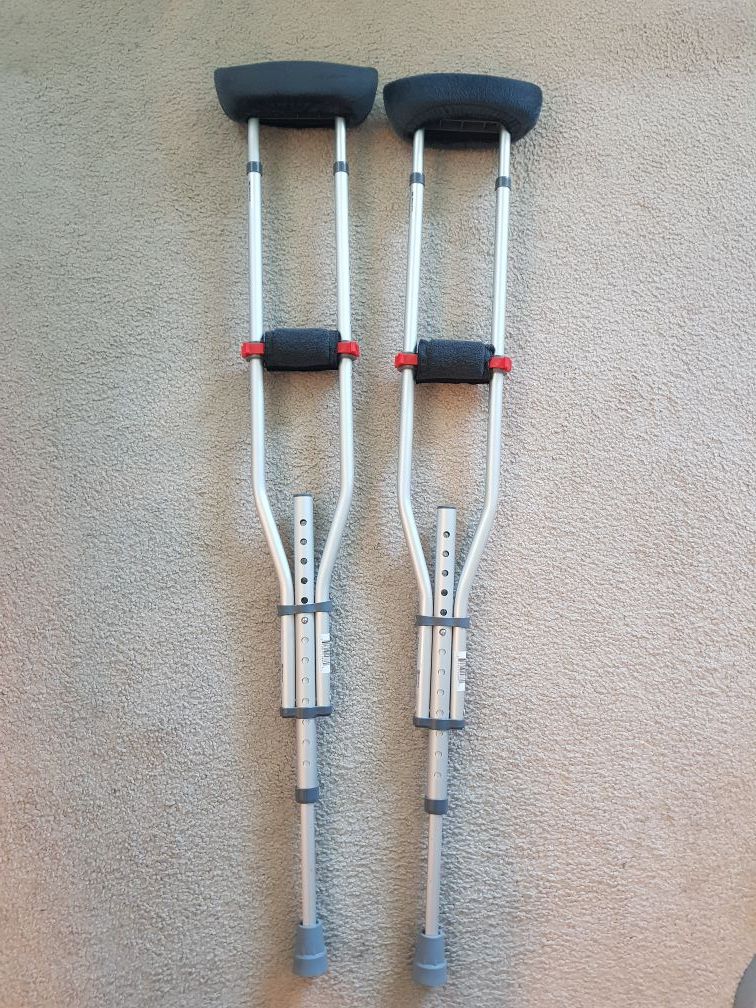 Walgreens Medline Quick-Fit Crutches 4'7"-6'7"
