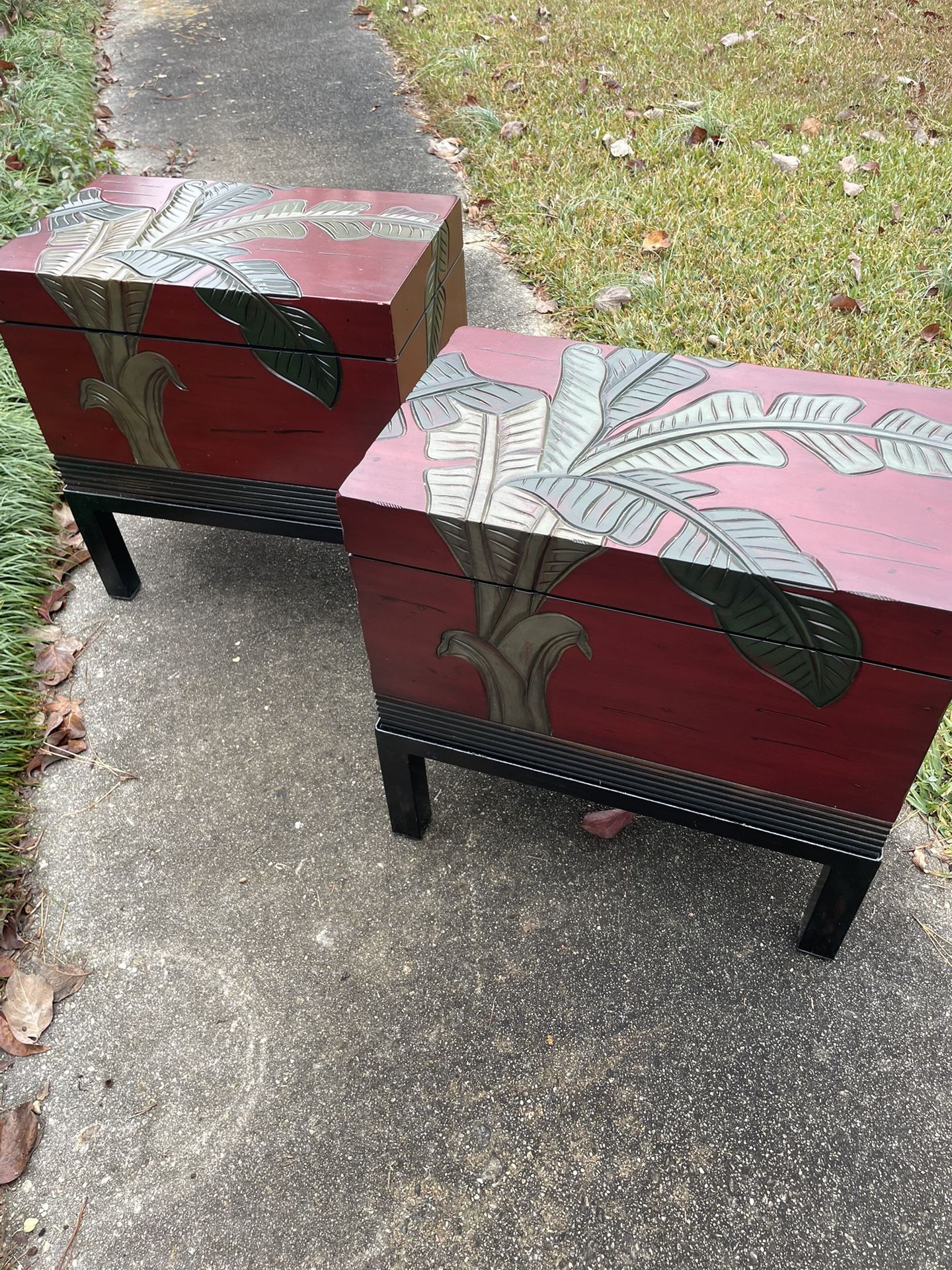 Wood And Metal Stand Carved Decoration On Them