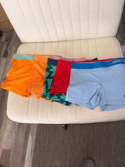 5 Nike women’s shorts