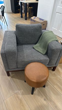 Large chair with armrest
