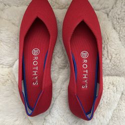 Red Rothy’s Size 7.5 But Fit 6.5