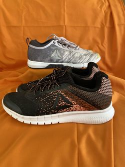 Women’s Reebok’s Size 9