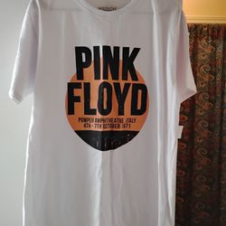 Pink Floyd Pompeii T Shirt
Never Used, still has its tag.