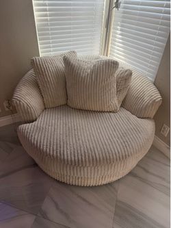 Swivel chair