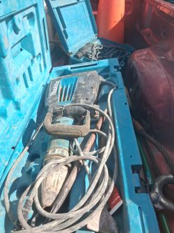 Makita atv jackhammer and hammerdril
