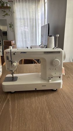 NEW ! Juki TL-2000QI High Speed Sewing & Quilting Machine