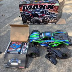Traxxas Maxx V2
