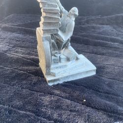 George Washington Statue