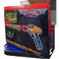 Martian Panic Bundle w/Alien Blaster for Nintendo Switch NEW Sealed