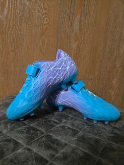 Young  Girls Cleats; Blue & Purple