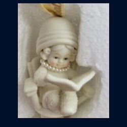 Dept 56 Snowbabies Girls & Curls Ornament 2010 Hairdresser Doll with Pearls Nice!