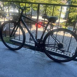 Cannondale Quick 6 Road Bike