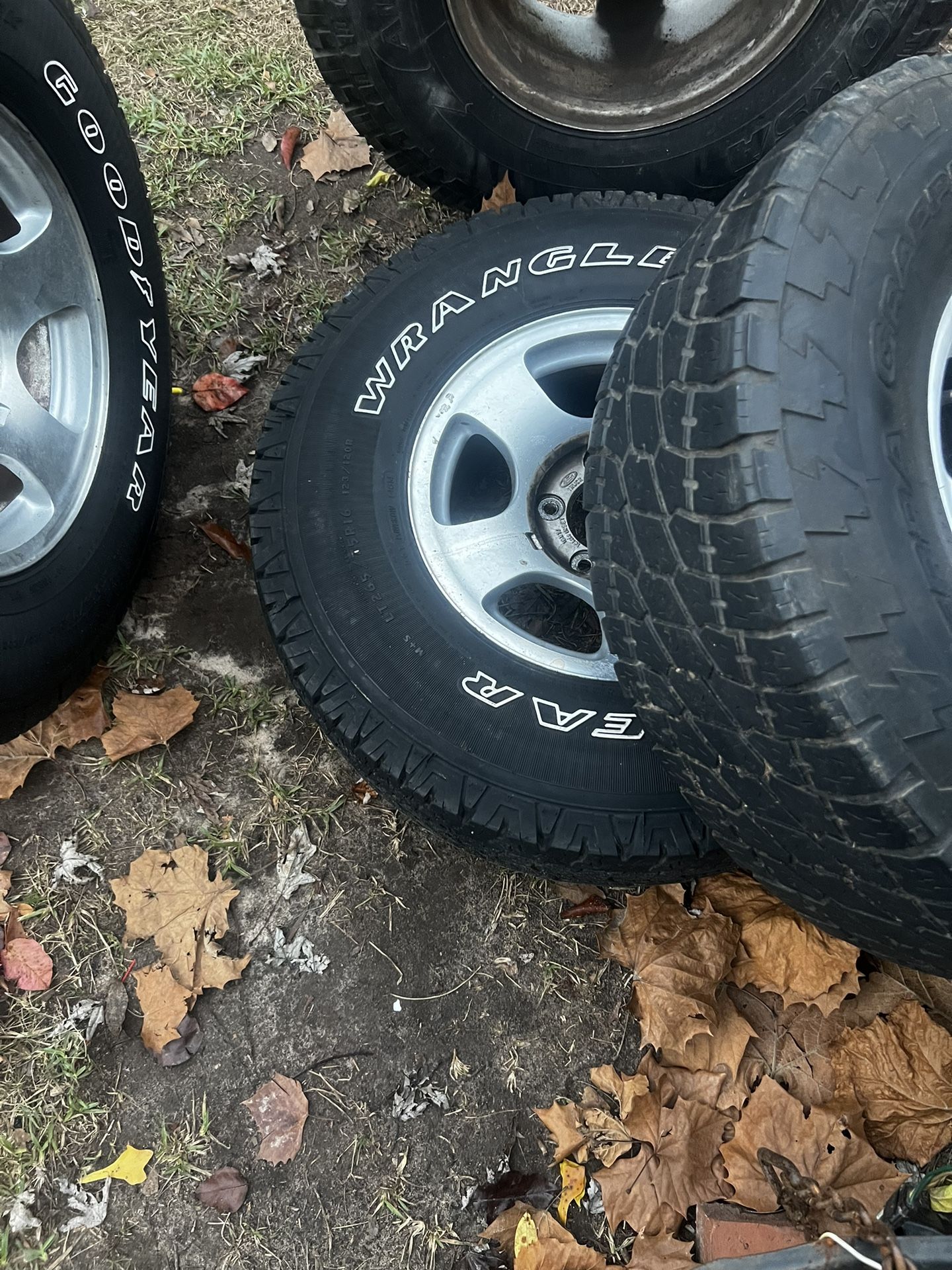 98 Ford F150 Wheels