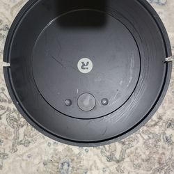 Robot vacuum/mop