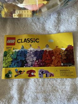 LEGO Classic 10717 Bricks 1500 Piece Set