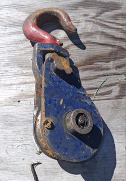 Hook Pulley