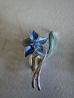 Vintage Enamel Flower Brooch Pin