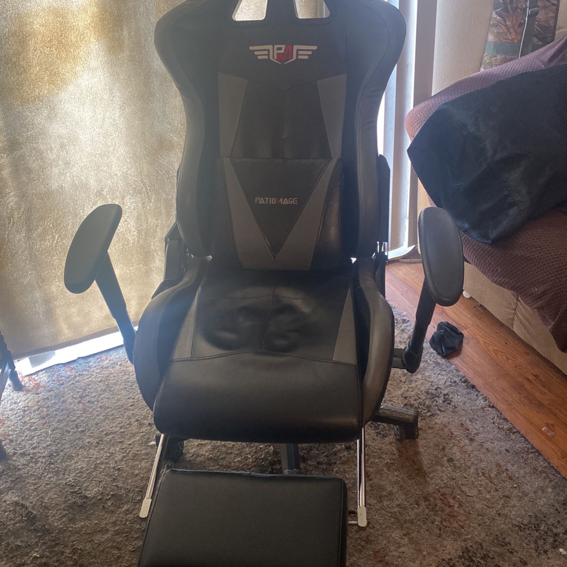 Gaming Chair for Sale in Los Angeles, CA OfferUp