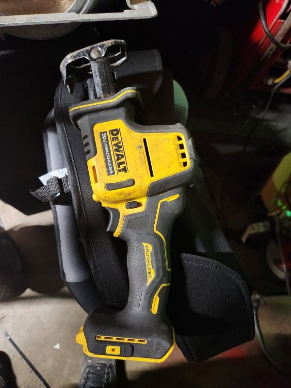 Dewalt 20v Saw $90