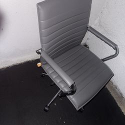 Desk Chair 